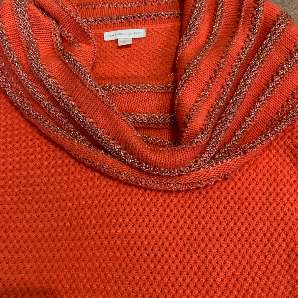 Women’s Wear - Picture 2 of 4